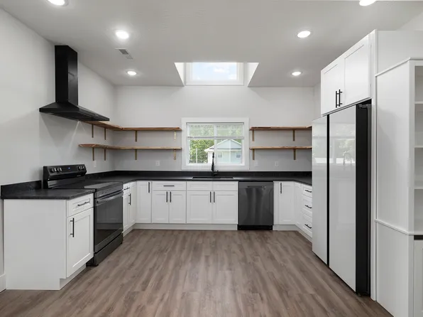 645 S Grant Ave #B, Springfield, MO 65806