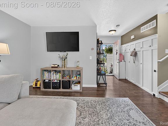 5th image of 2716 Sterling River Dr