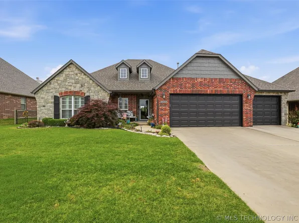 9306 E 91st St N, Owasso, OK 74055