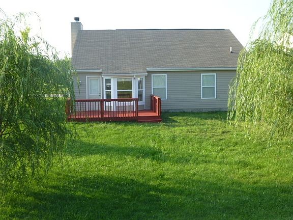 Outside Deck for Entertaining
