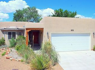 201 Manhattan Pl NW, Albuquerque, NM 87104
