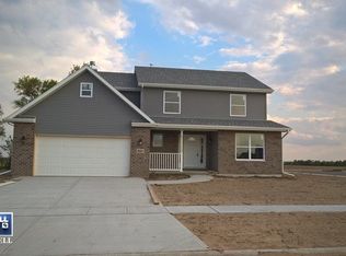 885 E Short Dr, Coal City, IL 60416