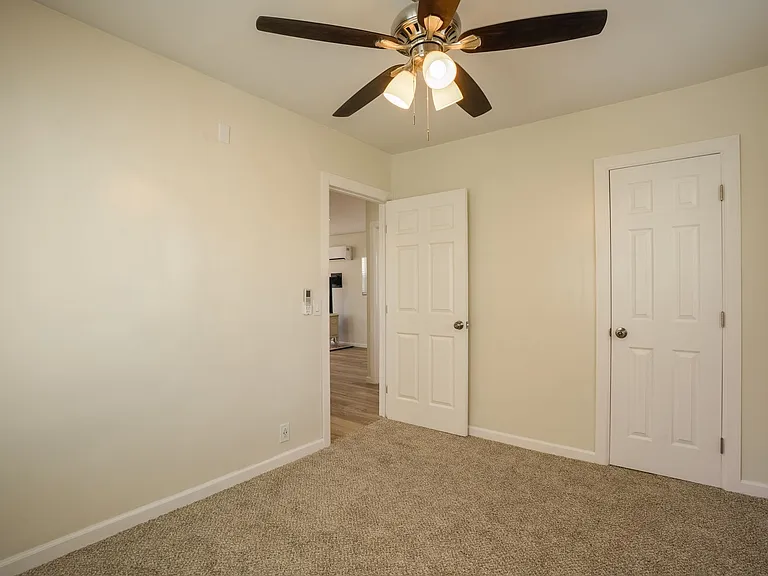 505 Headingly Ave NW — Photo 12