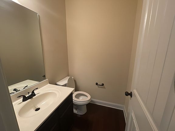 5th image of 1873 Poplar Falls Ave