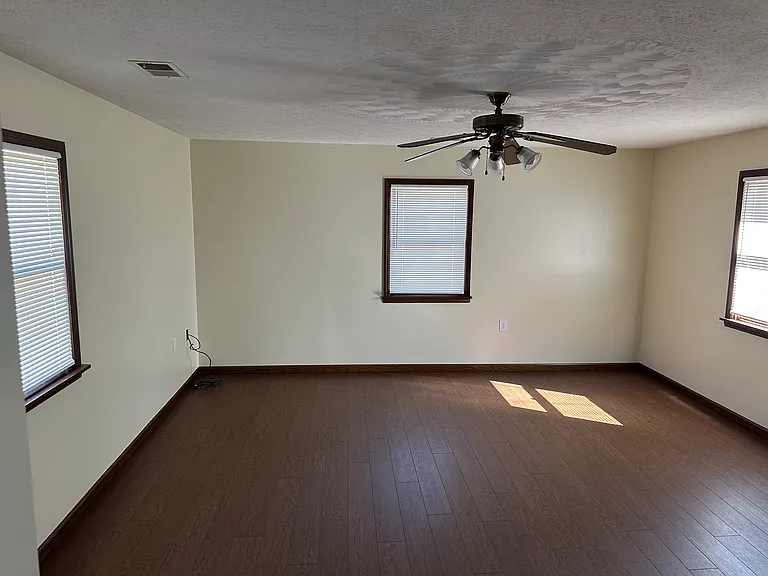 1041 High St #B — Photo 6