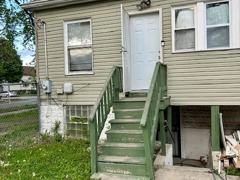 7202 S Marshfield Ave — Photo 45