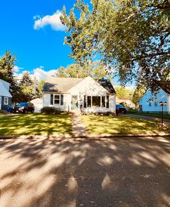 4228 Halifax Ave N, Robbinsdale, MN, 55422