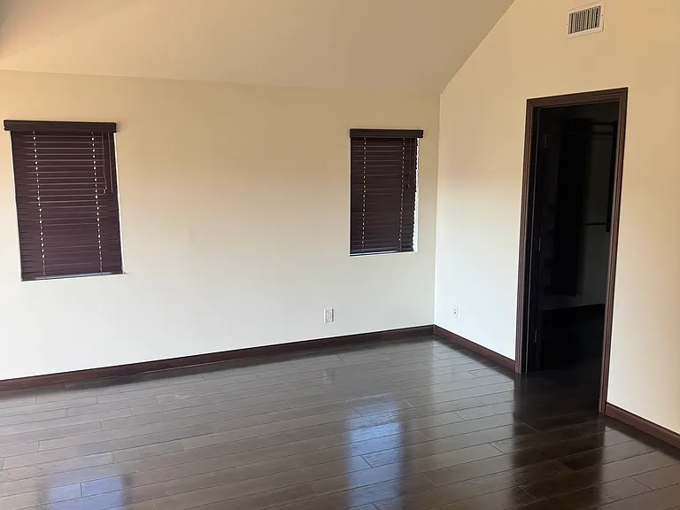 14947 W Magnolia Blvd — Photo 9