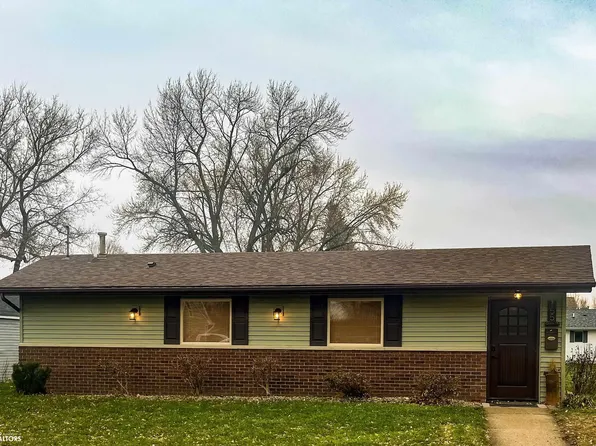 155 W 13th St, Garner, IA 50438