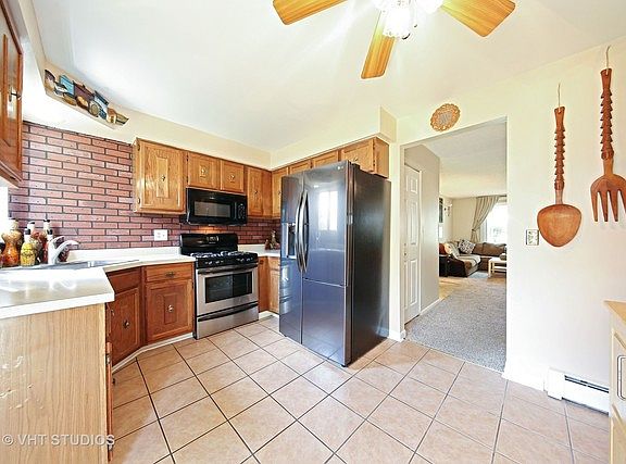 5th image of 8336 Oak Leaf Dr APT 1701