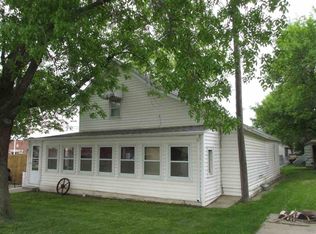 509 9th St, Wisner, NE 68791