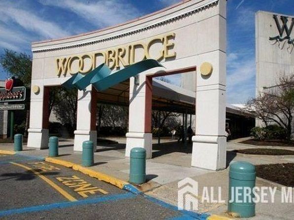 89 Golden Sq #B, Woodbridge, NJ 07095