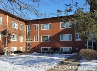 505 Grandview Ct, Iowa City, IA 52246