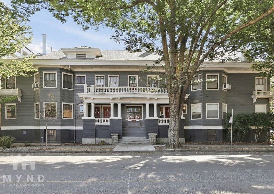 1st image of 821 14th St APT B