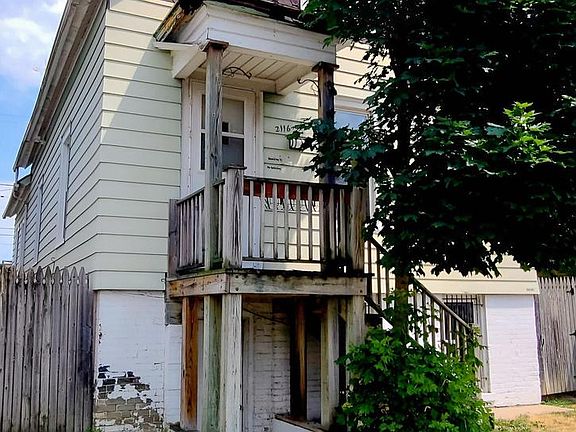2nd image of 2116 S 13th STREET
