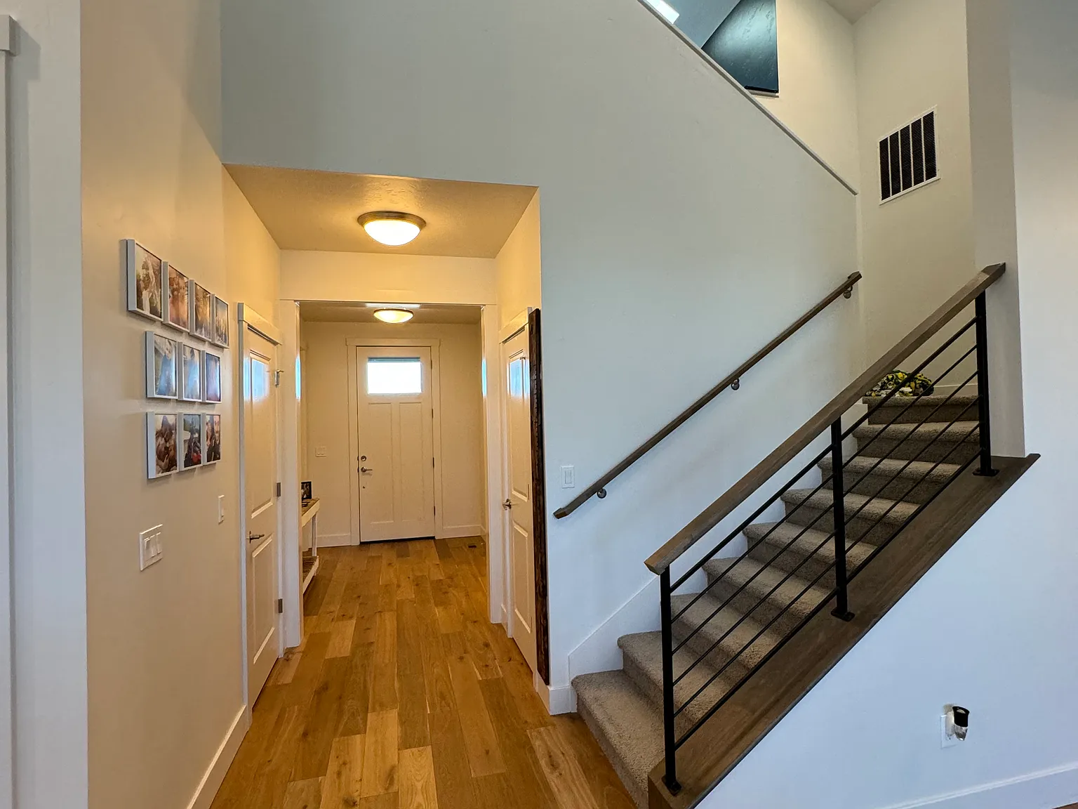 3 bed, 2245 sqft, $2,850 — Photo 4