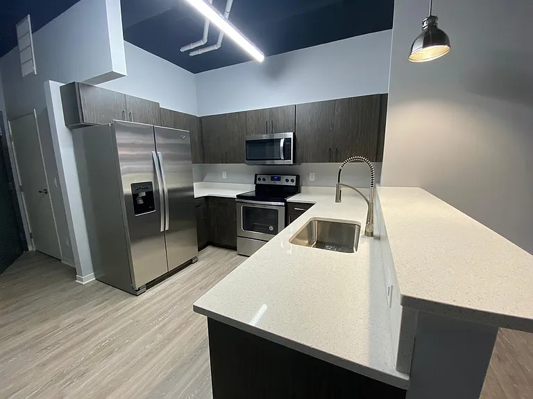 22241 Michigan Ave — Photo 35