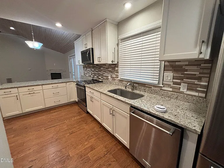 501 Merrie Rd — Photo 12