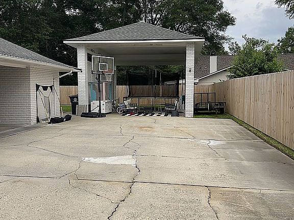3rd image of 2565 Woodland Ridge Blvd