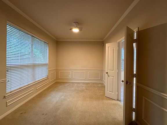 3rd image of 6636 Stewart Blvd