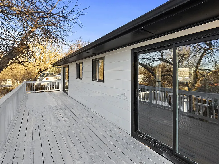 304 Cielo Vista St — Photo 33