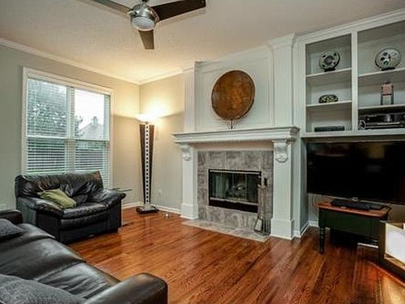 5th image of 8604 W 142nd St
