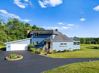 3 Moody Point Dr, Newmarket, NH 03857