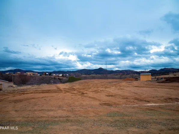 2905 S Omega Dr, Dewey, AZ 86327