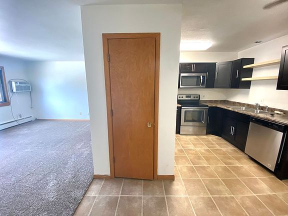 4th image of 804 24th Ave S APT 11