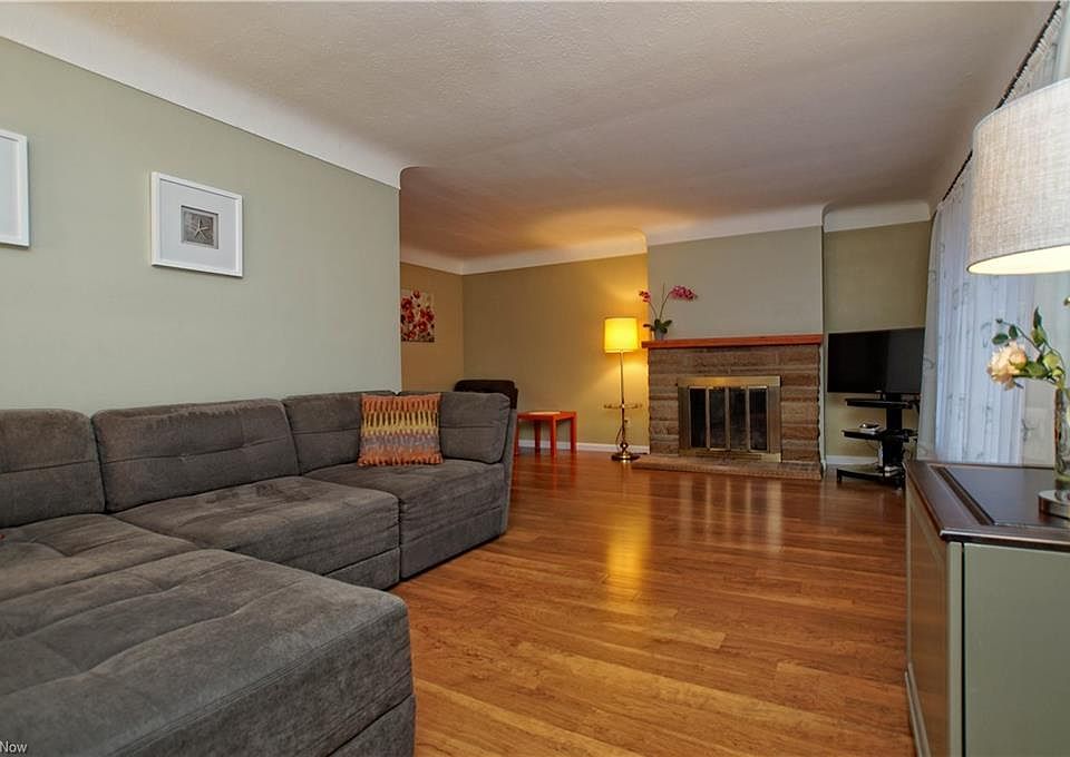 24633 Gessner Rd, North Olmsted, OH 44070 Zillow