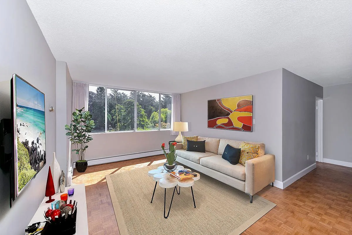 Goodacre Towers Apartments — Photo 4