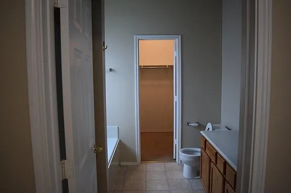 4105 Capstone Dr — Photo 14