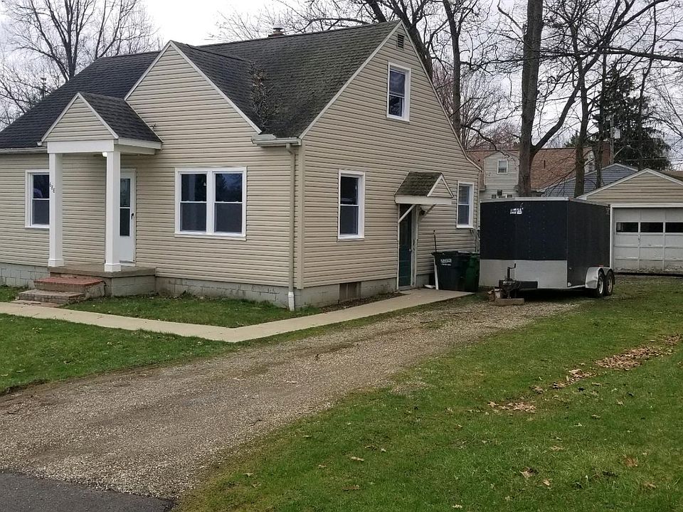 1st image of 688 Washington Ave