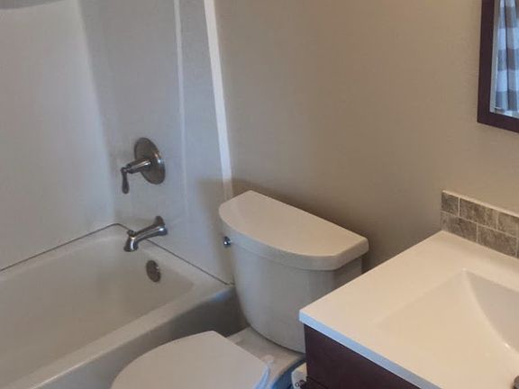 4th image of 622 Royal Troon Dr