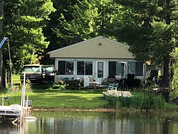 2nd image of 4235 S Shore Dr