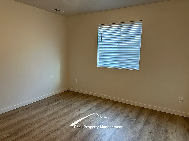 919 N Filly Ave — Photo 11