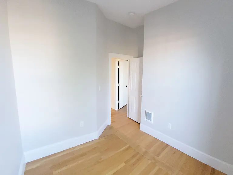 36 Beacon St #2 — Photo 10