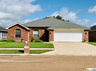 307 Green Gable Dr, Victoria, TX 77904