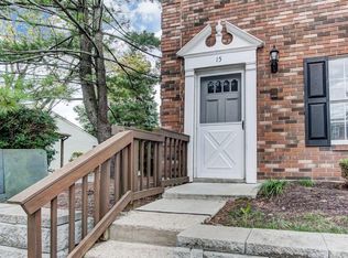 15 Queens Ct UNIT 15, West Chester, OH 45069