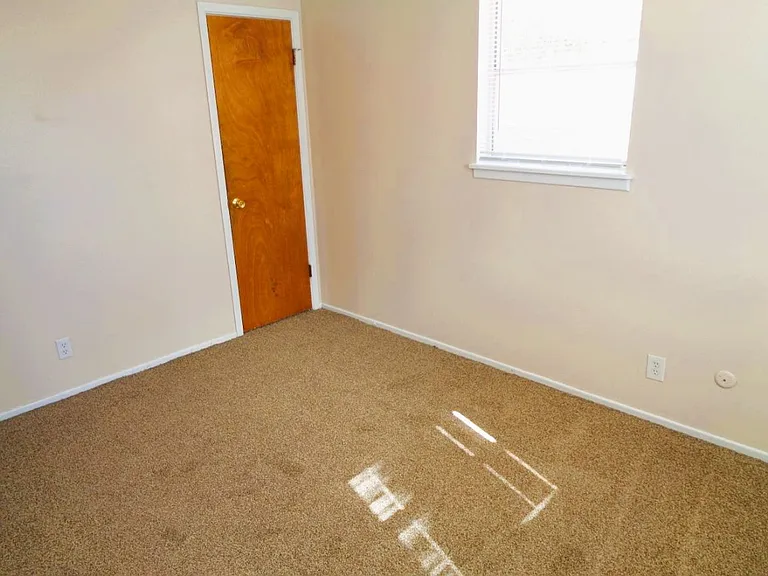 10532 Brisbane Way — Photo 14