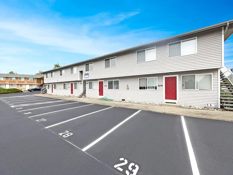 Borders Edge Apartments - Whidbey Ave — Photo 21