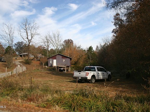 3rd image of 1353 Rocky Springs Rd