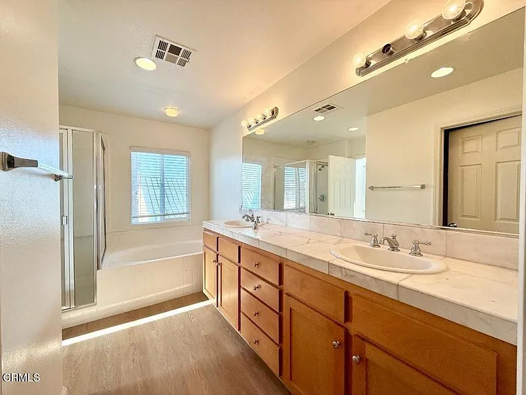 533 E Port Hueneme Rd — Photo 20