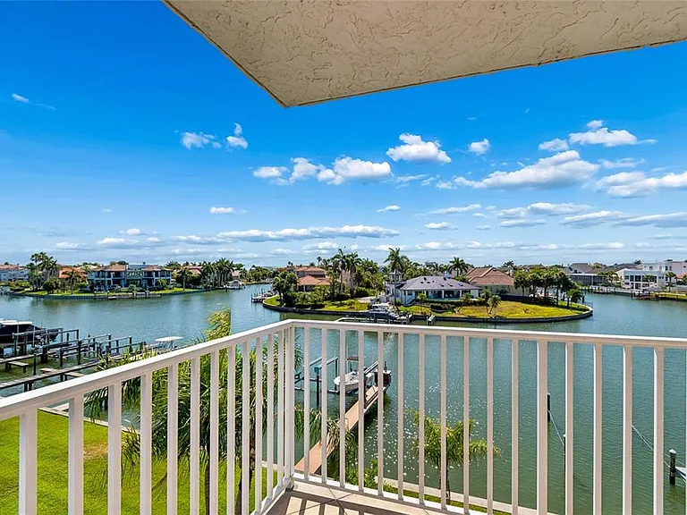 719 Pinellas Bayway S #301 — Photo 43