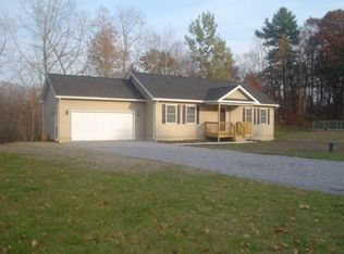 5 Pineview Dr, Greenwich, NY 12834