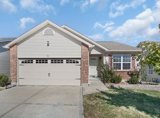 28 Ivy Brook Ct, Wentzville, MO 63385