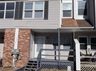 6 Ashley Dr, New Castle, DE 19720