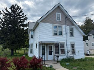 127 S Webster St, Pt Washington, WI 53074