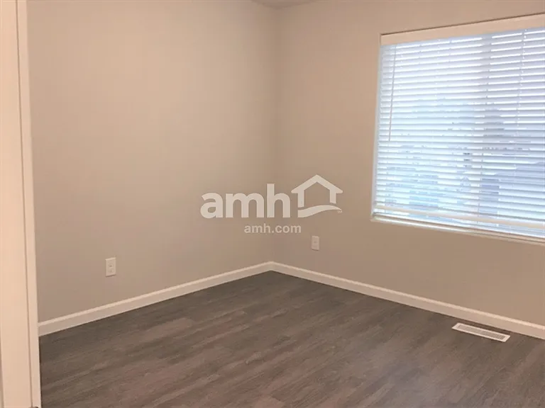 967 Riggs Dr — Photo 11