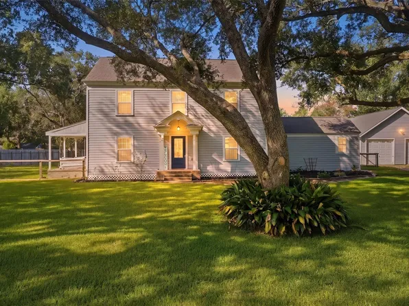 1405 Wright Blvd, Baytown, TX 77520